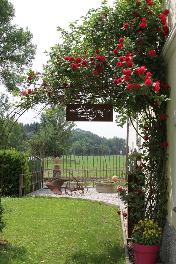 Gutshof Bartl 2 Daire Klagenfurt am Woerthersee Dış mekan fotoğraf